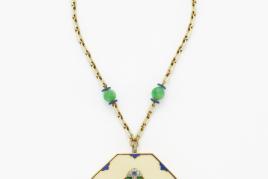 CARTIER Jade-Email-Puderdose Cartier New York, um 1925 Schätzpreis: 30.000 – 40.000 Euro