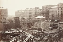 Ringstraßenbaustelle mit Heinrichshof, um 1863 Fotografie © Wien Museum