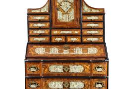 Barock Schreibschrank Mit Portrait und Monogramm Friedrich des Großen | Preußen, um 1745 Schätzpreis: 30.000 – 40.000 Euro