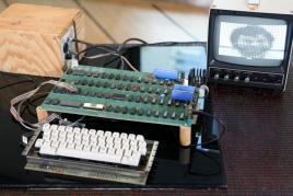 Apple-1, von Steve Wozniak und Steve Jobs