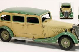 MÄRKLIN Pullmann Limousine, Baukastenauto, Blech, 27 cm, mit Uhrwerkantrieb (intakt),  elektr. beleuchtete Frontscheinwerfer, ohne Batteriekasten, schöner Orig.-Zust., mit kl. Spielspuren u. kl. altersbed. Lackfehlern, Limit 1200