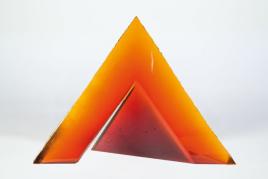 Bedeutende Plastik ''Open Pyramide'', Katalogpreis: 40.000 - 50.000 €, Zuschlagspreis:	55.000 EUR