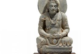 Sitzender Buddha Maitreya Schiefer Gandhâra 2./3. Jh. Höhe: 44cm Ergebnis: 44.800 Euro