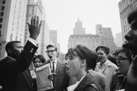 Demonstration gegen den Vietnamkrieg, New York, 1964 © Hiroji Kubota/Magnum Photos