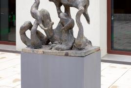 Oswald Oberhuber, Sitzende, 1949 Eigentum der Artothek des Bundes, Dauerleihgabe im Belvedere, Wien Bronze 117 × 93 × 59 cm