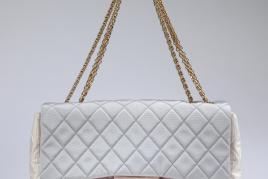 Chanel Graduated Quilted Fabric Classic Jumbo Flap Bag, um 2008/2009  Rufperis € 700