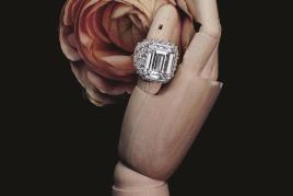 Buccellati, yellow gold ring  set with a diamond, Estimation: 240 000 – 260 000 € (c) Artcurial