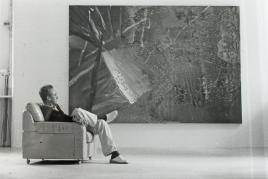 Gerhard Richter im Kölner Atelier 1984 Foto Benjamin Katz Copyright VG Bild Kunst 2017