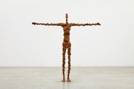 Antony Gormley FIX, 2017 Cast iron, 173 kg 194 x 194 x 26 cm (76,38 x 76,38 x 10,24 in) Ed. 1 of 5 (AG 1576.1)