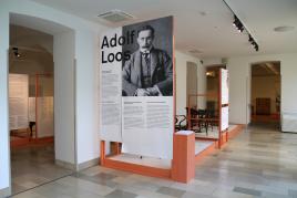 Ausstellungansicht Adolf Loos © SKB