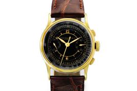 Lot 315 - Patek Philippe - Exceptional and rare yellow gold chronograph wristwatch registers