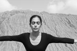 Shirin Neshat, Roja (Film Still), 2016 © Shirin Neshat, Leihgabe der Künstlerin und der Gladstone Gallery, New York und Brüssel