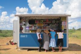 Architekturbüro Graft, Solarkiosk, seit 2009, Graft / Lars Krückeberg, Wolfram Putz, Thomas Willemeit mit Andreas Spiess, © Andreas Spiess, SOLARKIOSK AG