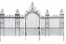 Highlight of the sealed bit part of the sale were the historic gates which used to be part of the 5th Earl of Warwick's wife's estate.