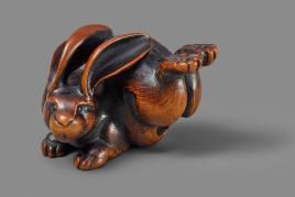 Lot 532 Nr. 398 465 Netsuke eines springenden Hasen Tanba. 19. Jh. Buchsbaum, B 5 cm Schätzpreis: € 8.000 – 12.000,- Ergebnis: € 78.000,-