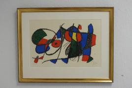 Bild 12: Joan Miró, Composition Lithograph 2, Farblithografie, 1974; Ex.:XXI/LXXX, 55&36,2 cm. 4.000 €. Gerahmt mit einer 3 cm Goldleiste, Passepartout und Mirogardglas UV70 = 4.370 €