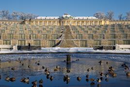 Schloss Sanssouci im Winterkleid