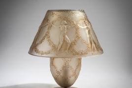 Lalique, René Lalique, René, Wingen-sur-Moder Tischleuchte 'Six Danseuses', 1931  Schätzpreis: 8.000 EUR - 10.000 EUR