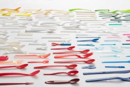 Ausstellungsansicht "Spoon Archaeology" London Design Biennale 2021  © Helena Reinsch