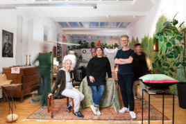 Michela Codutti, Hannah Stippl & Alexander Schattovich in THE SPACE - LIVING AND WORKING WITH ART AND DESIGN. Foto: Matthias Nemmert, September 2021