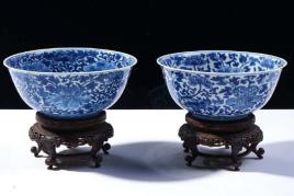 Chinese Blue and White Bowls sell for £20,000