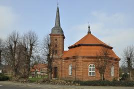 Katharinenkirche in Großenaspe * Foto: Deutsche Stiftung Denkmalschutz/Siebert