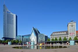 City-Hochhaus, Universität und Krochhaus am Augustusplatz in Leipzig * Foto: Andreas Schmidt, Leipzig-Travel