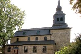 Evangelische Kirche in Mönchengladbach-Wickrathberg * Foto: Roland Rossner/Deutsche Stiftung Denkmalschutz