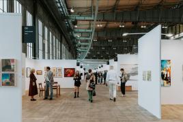 POSITIONS Berlin Art Fair 2022 | credits: Clara Wenzel-Theiler Alle Texte und Bilder frei zum Abdruck. Über Belegexemplare freuen wir uns.