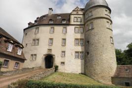 Schloss Hinnenburg bei Brakel * Foto: Deutsche Stiftung Denkmalschutz/Gehrmann