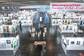 Zeitgenossische Kunst in den Messekojen der Frankfurter Kunstmesse (c) iscoveryartfair.com