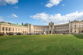 Bildbeschreibung: Die Österreichische Nationalbibliothek am Standort Heldenplatz Copyright: Österreichische Nationalbibliothek