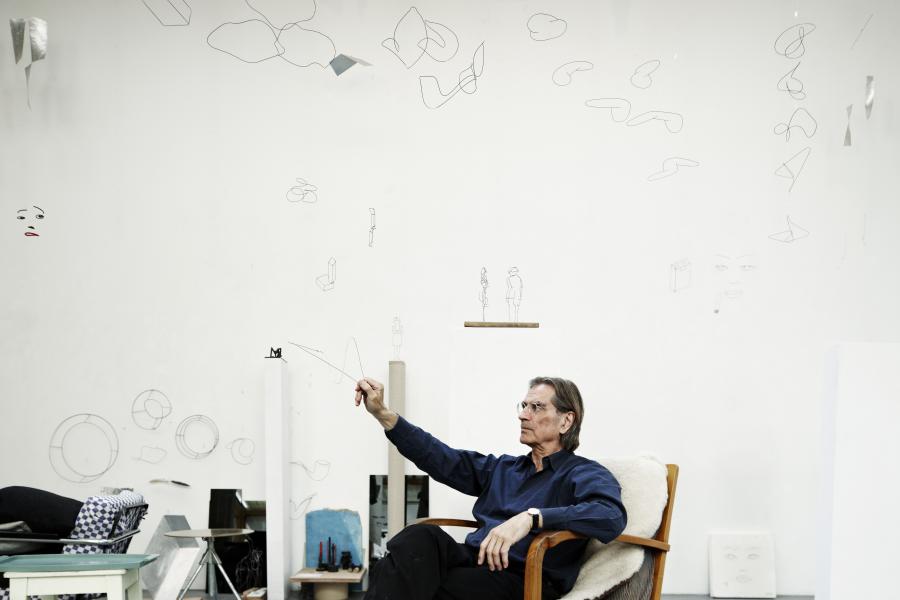 Markus Raetz in seinem Atelier in Bern, 2011 © Alexander Jaquemet