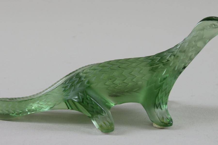 Katalog-Nr. 583 - René Lalique (1860 – 1945) - Grüner Salamander aus Glas Limit: 240,00 EUR