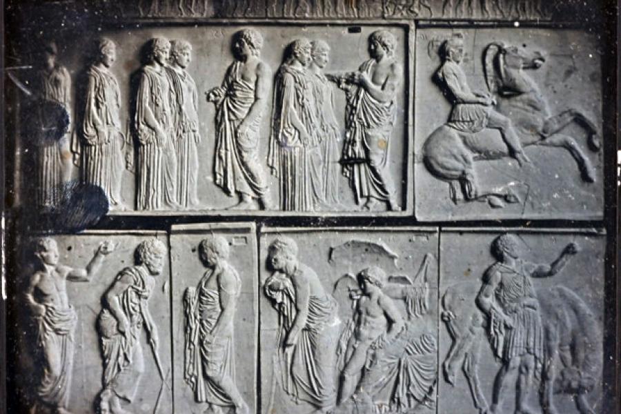 Attributed to CHARLES NÉGRE (1820–1880) Gipsabgüsse von Reliefs des Parthenons / Plaster casts of a Parthenon frieze, before 1845,90.000 Euro (c) westlicht