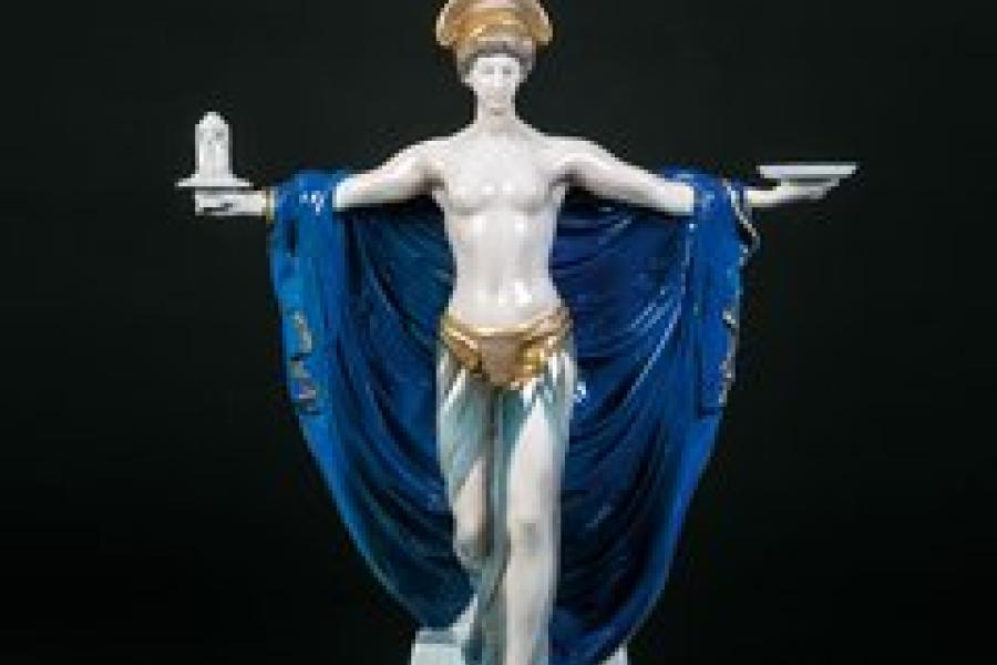 189 - SELTENE FIGUR ''TEMPELWEIHE'' Auktion: 239 - Kunst & Antiquitäten Ferdinand Liebermann (Entwurf), Rosenthal, 1912 Katalogpreis: 6.500 - 7.500 €