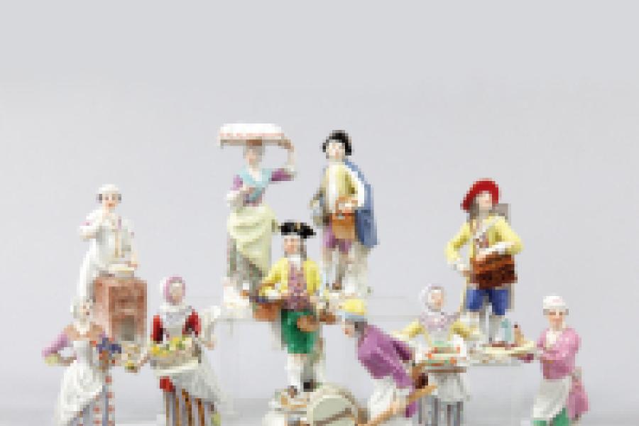 Los 44 bis 54 10 Meissen-Figuren aus der Serie „Pariser Ausrufer“, Schätzpreis 320,- bis 400 EUR