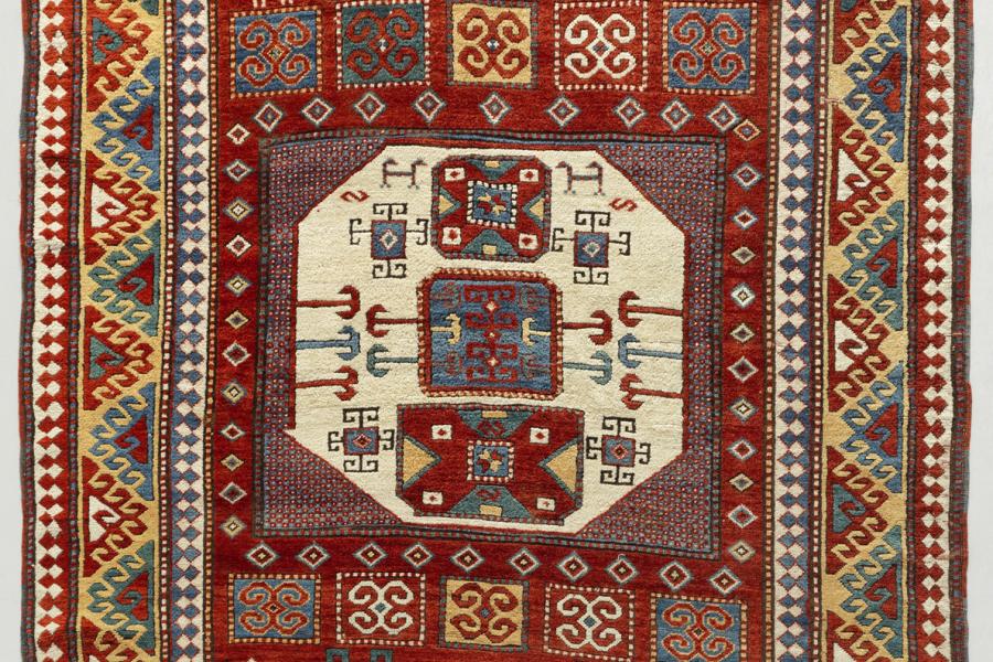 140-036226/0001 Karatchoph, Südwestkaukasus, ca. 262 x 178 cm, Ende 19. Jh. Rufpreis € 4.000