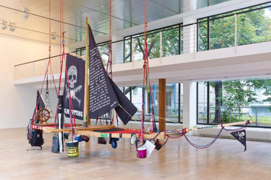 Andrea Bowers, Radical Feminist Pirate Ship Tree Sitting Platform, 2013, Recycled wood, rope, carabiners, misc. equipment and supplies, 360 x 800 x 220 cm, Installation view, Photo: Nick Ash. Courtesy Capitain Petzel, Berlin