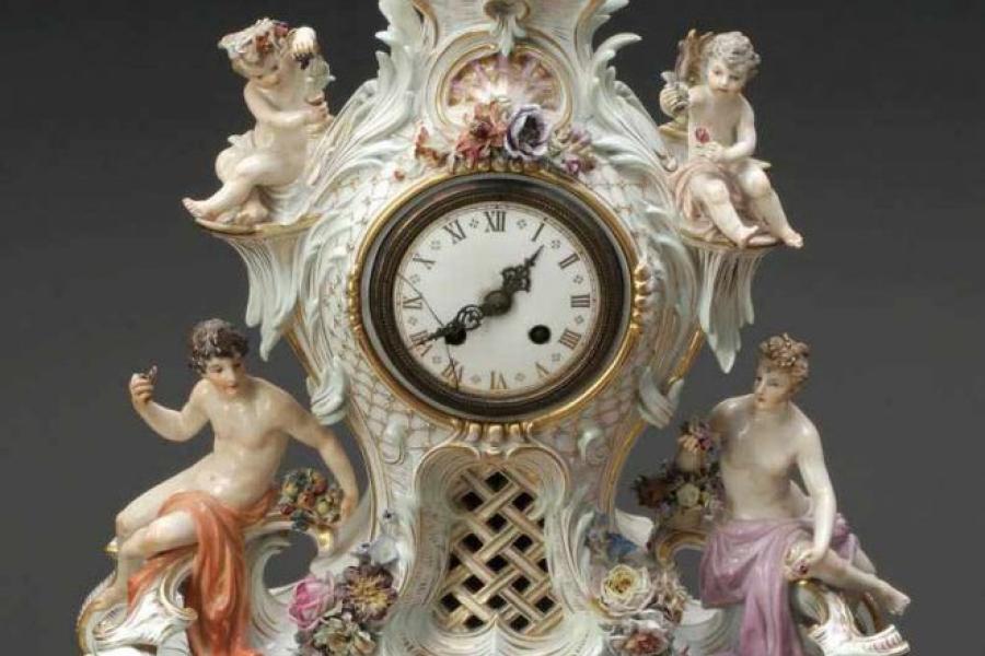 Pendule Triumph der Juno Königliche und Staatliche Porzellan Manufaktur, Meissen 1850-1924. Porzellan, weiß, glasiert. Zuschlagspreis:	6.500 EUR