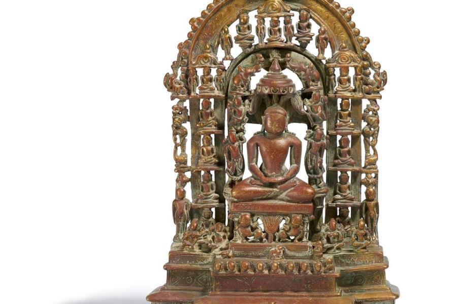 Jain-Altar Chaubisi Indien | wohl 15./16. Jh. Kupferbronze | H. 28,5cm Taxe: 3.000 - 4.000€