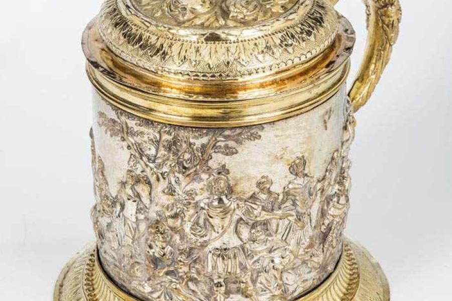 Bedeutender Deckelhumpen Moskau, Peter Semenow, 1739 Silber, gegossen, Schätzpreis:	12.000 - 14.000 EUR