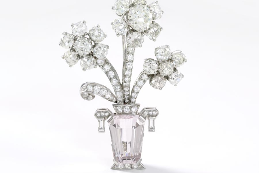 Morganite and diamond brooch, Bulgari CHF 35,000 – 55,000 / $ 35,000 – 55,000