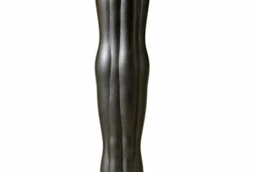 Joannis Avramidis Figur II Bronze mit goldbrauner Patina. Höhe 159 cm Schätzpreis:	120.000 - 150.000 EUR