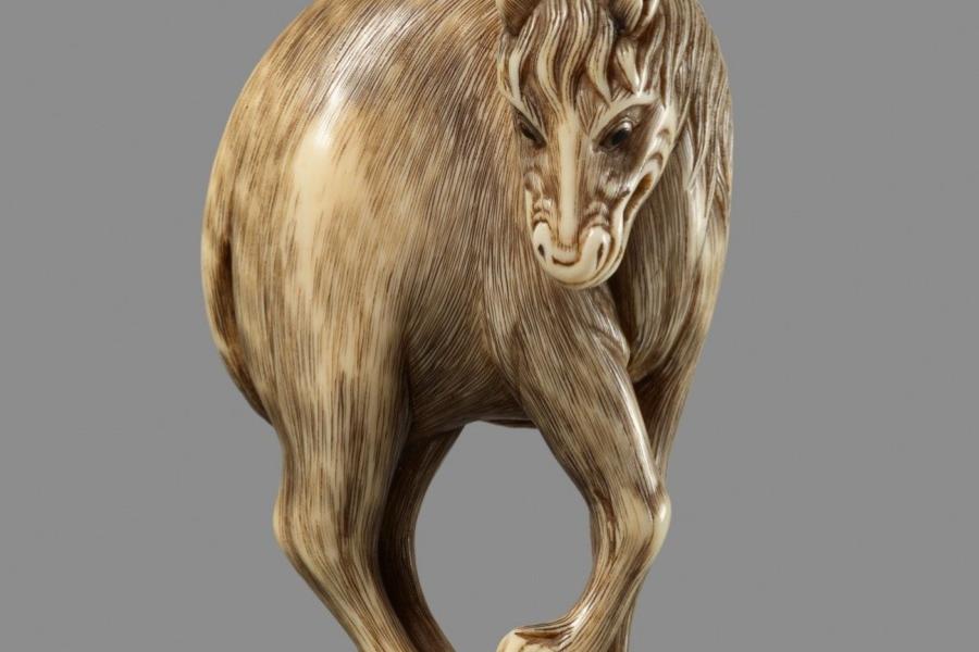 Lot 536 Feines Netsuke eines Pferdes. Mitsuharu. Kyoto Japan, Mitte 18. Jh. H 6,5 cm Prov.: Nachlass Albert Brockhaus Schätzpreis: € 18.000 – 25.000,-