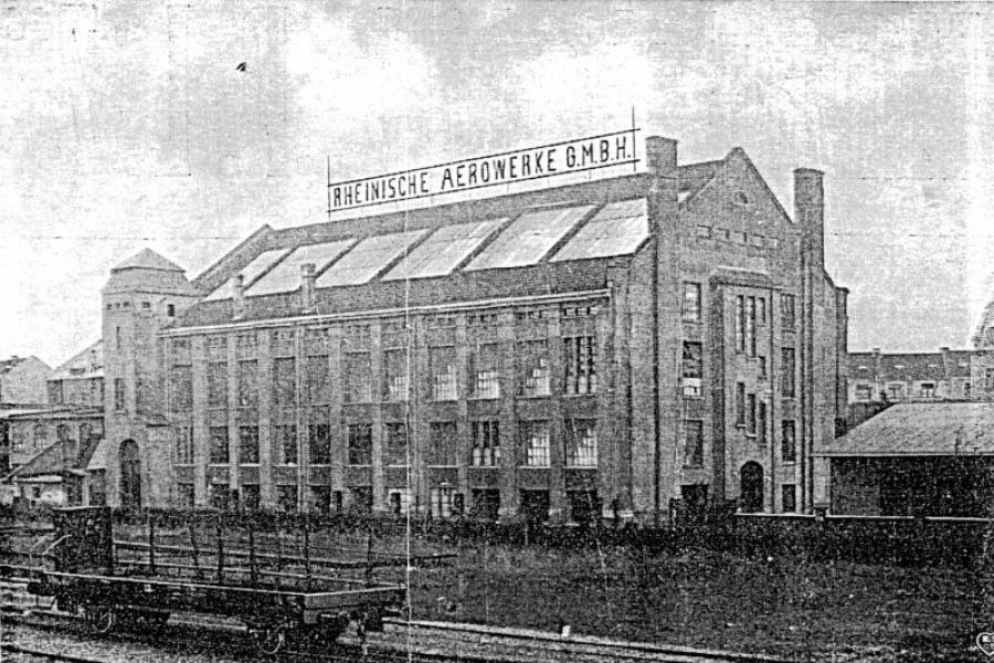 Historische Aufnahme des Gebäudes der JSC Düsseldorf, um 1911/12. / Historical photograph of the JSC Düsseldorf building, circa 1911/12.