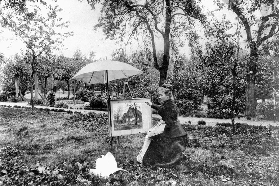 Elisabeth von Eicken, malend, nach 1880, Foto: Archiv Verlag Atelier im Bauernhaus, Fischerhude