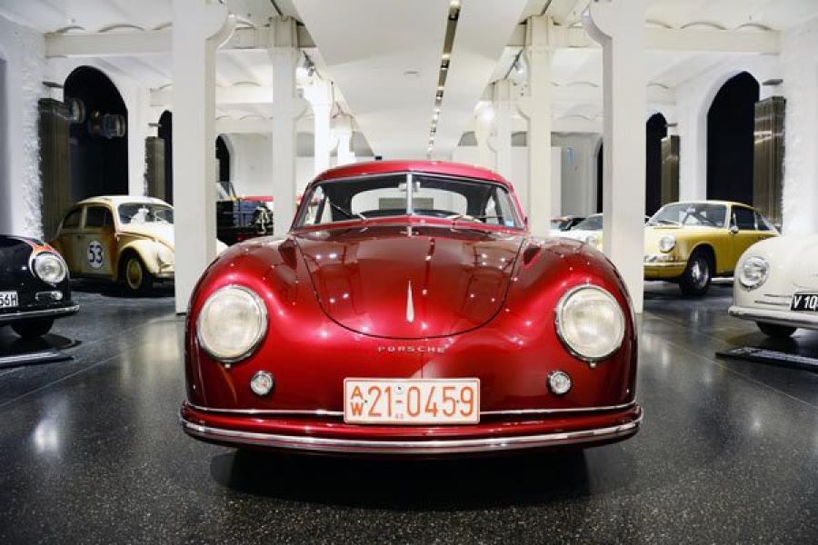 Porsche 356 5006 Zwischenstopp