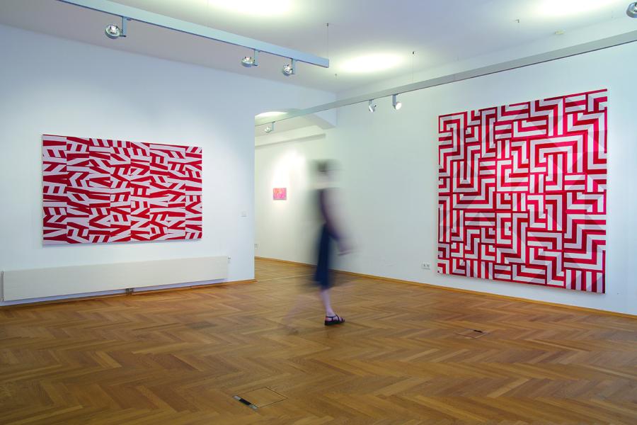 Bildcredits: Stephan Ehrenhofer, ShortWaves (links) + Paestum (rechts), 2021. (Ausstellungsansicht ANDERSWO)