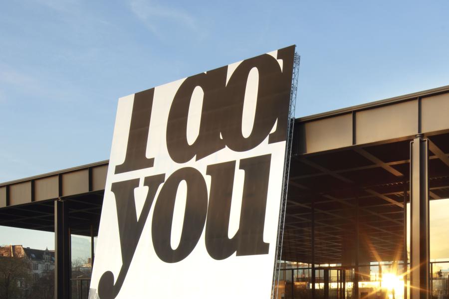 Monica Bonvicini. I do You, Ausstellungsansicht Neue Nationalgalerie, 25.11.2022-30.4.2023Courtesy the artist, Tanya Bonakdar Gallery, Galleria Raffaella Cortese, Galerie Peter Kilchmann, Galerie KrinzingerCopyright the artist, VG-Bild Kunst, Bonn, 2022, / Nationalgalerie, Staatliche Museen zu Berlin / Jens Ziehe ￼￼￼￼￼￼